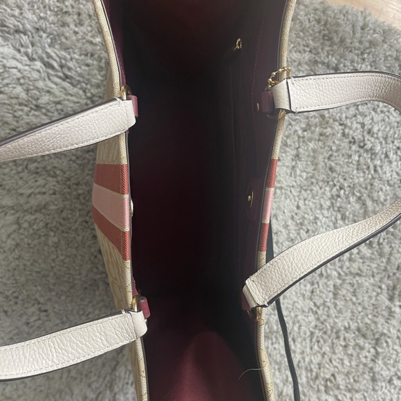 Coach Dempsey tote 40in - Picture 3 of 10